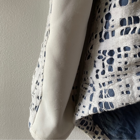 Anthropologie Blue and White Lacy Cropped Blazer - Size Medium - Picture 9 of 15